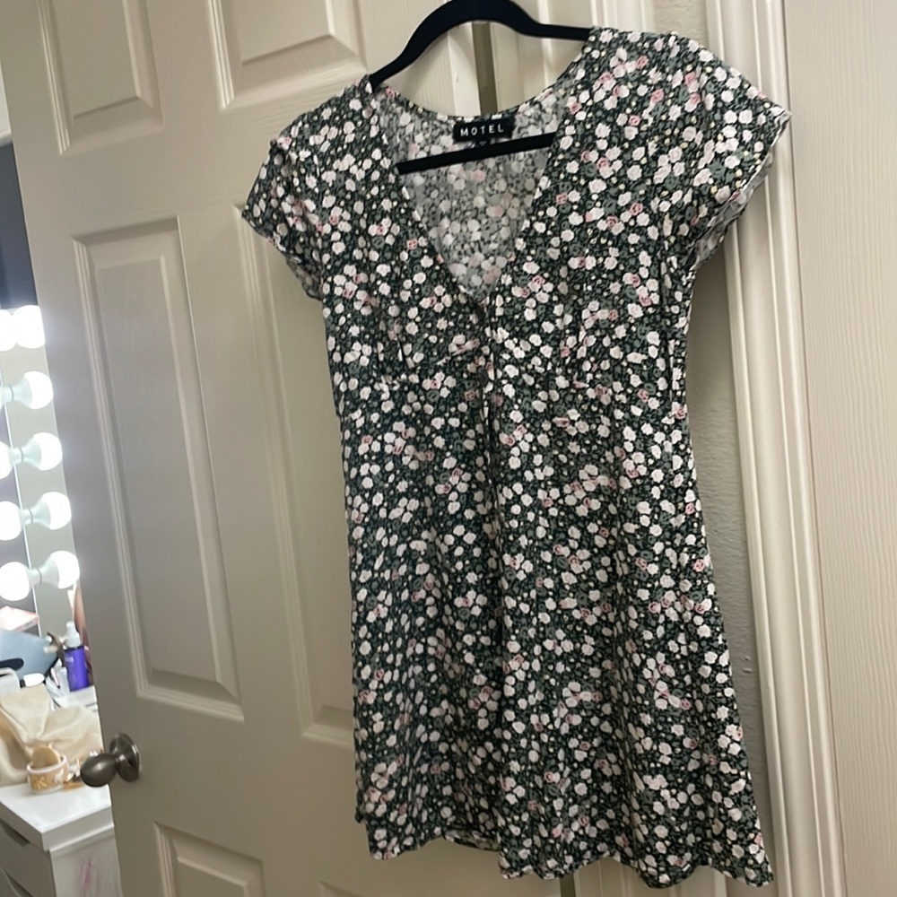 Green floral mini dress